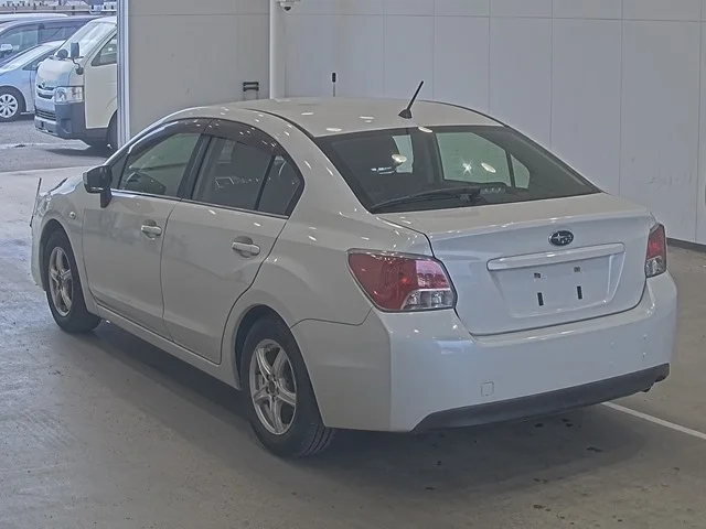 Subaru IMPREZA G4 — фото 2