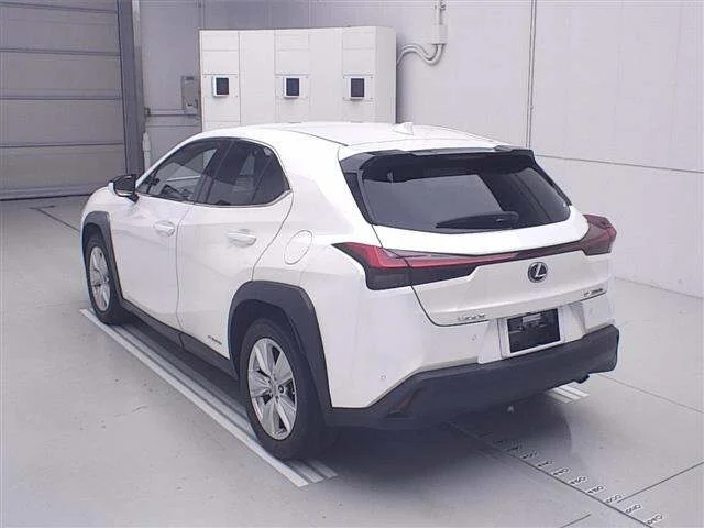 Lexus UX — фото 2