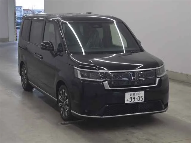 Honda STEP WAGON — фото 1