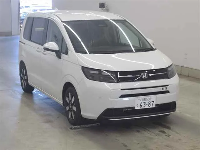 Honda FREED — фото 1