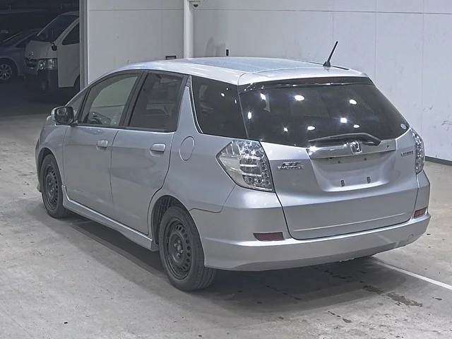 Honda FIT SHUTTLE — фото 2