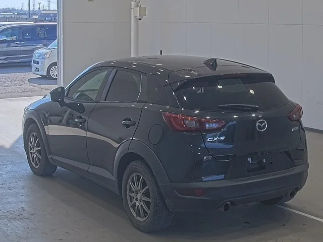 Mazda CX-3 — фото 2