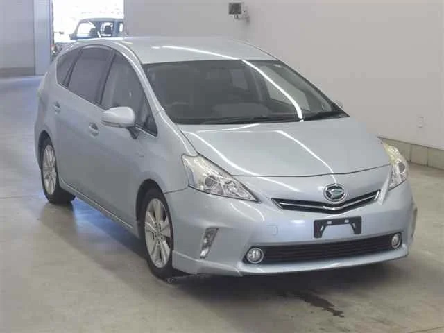 Daihatsu MEBIUS — фото 1