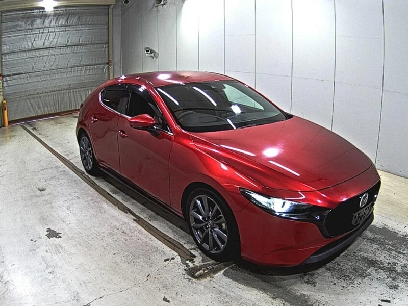 Mazda MAZDA3 FASTBACK — фото 1
