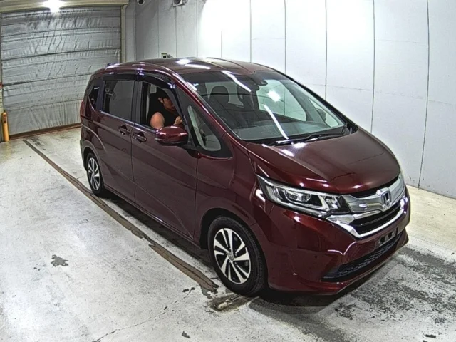 Honda FREED — фото 1