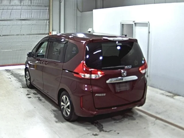 Honda FREED — фото 2