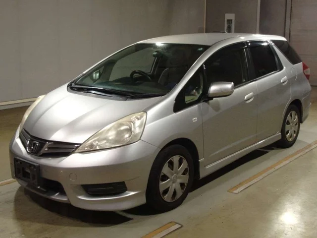 Honda FIT SHUTTLE — фото 1