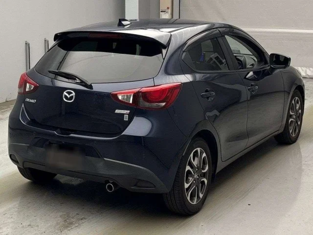 Mazda DEMIO — фото 2
