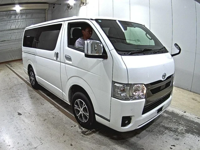 Toyota HIACE VAN