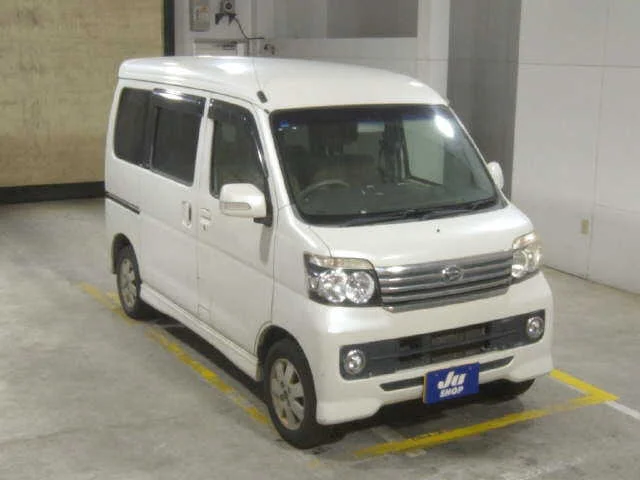 Daihatsu ATRAI WAGON — фото 1