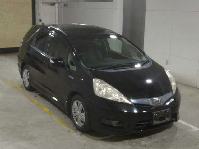 Honda FIT SHUTTLE — фото 1