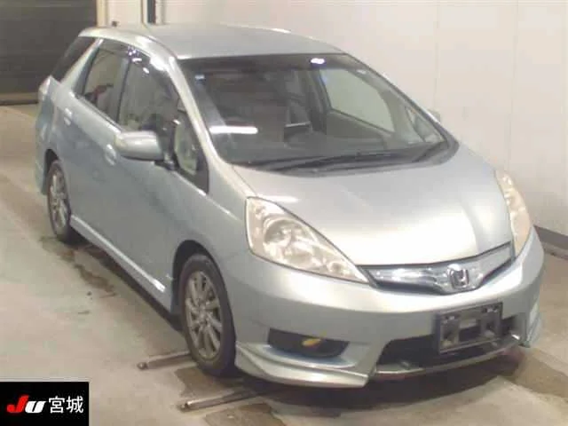 Honda FIT SHUTTLE — фото 1