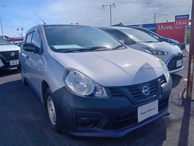 Nissan AD — фото 1