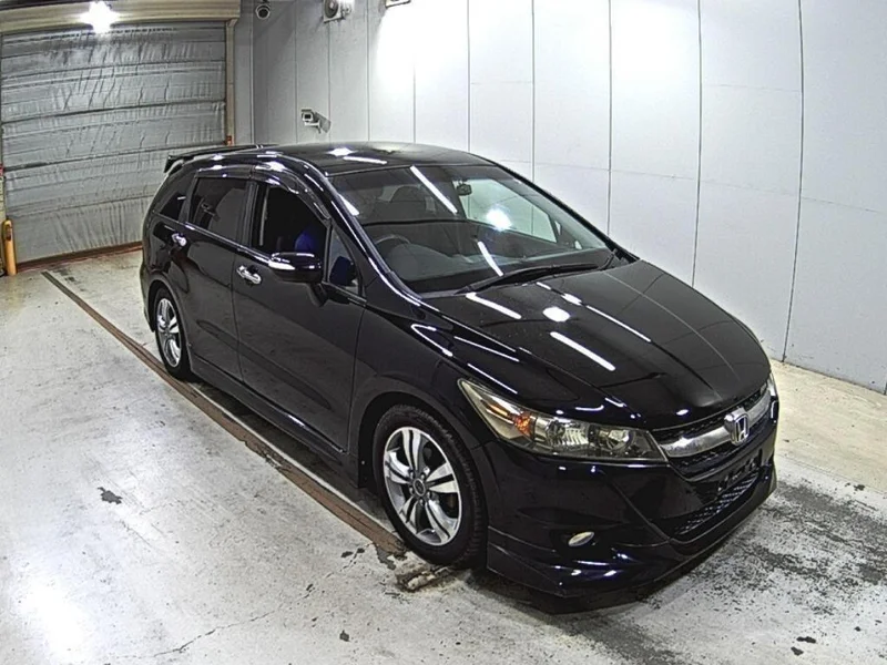 Honda STREAM — фото 1