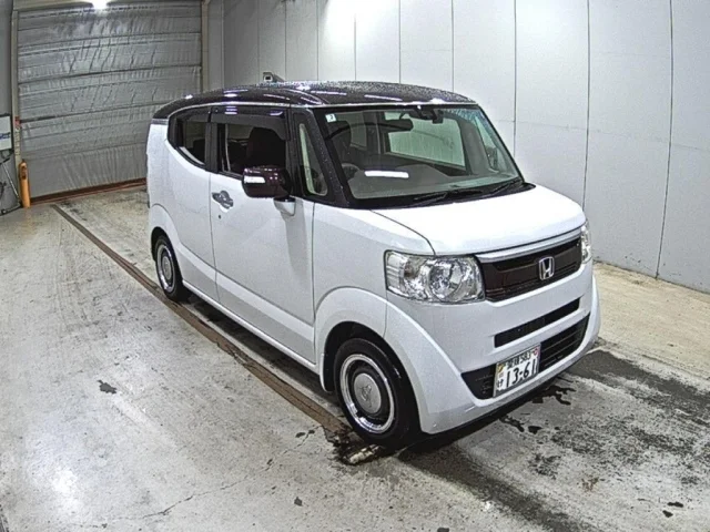 Honda N BOX SLASH