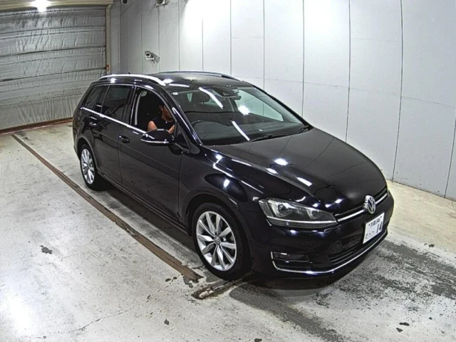 Volkswagen GOLF VARIANT