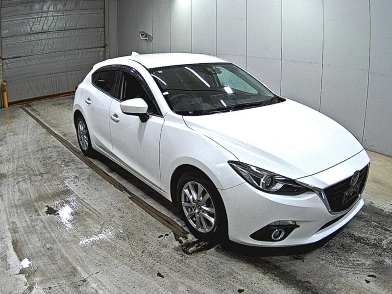 Mazda AXELA — фото 1