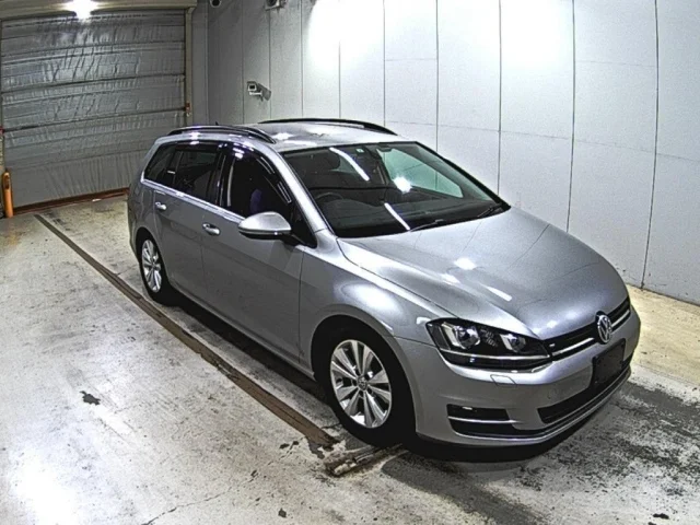 Volkswagen GOLF VARIANT