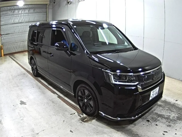 Honda STEP WAGON — фото 1