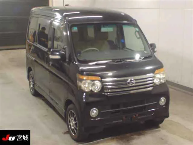 Daihatsu ATRAI WAGON — фото 1