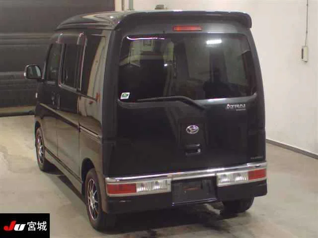 Daihatsu ATRAI WAGON — фото 2