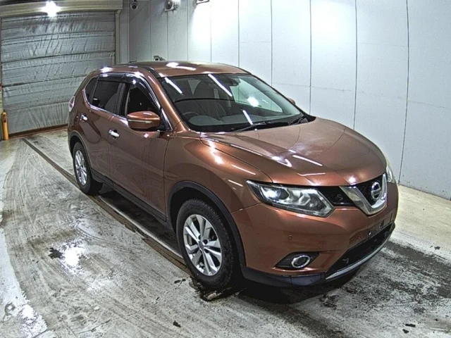 Nissan X-TRAIL — фото 1
