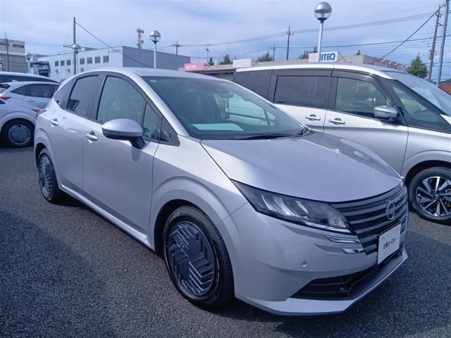 Nissan NOTE — фото 1
