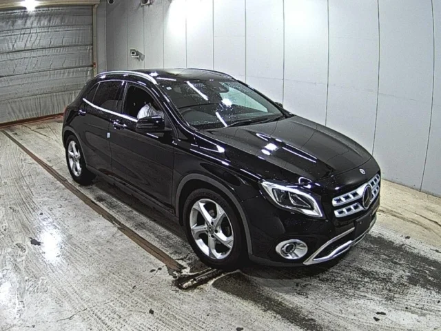 Mercedes-Benz GLA CLASS