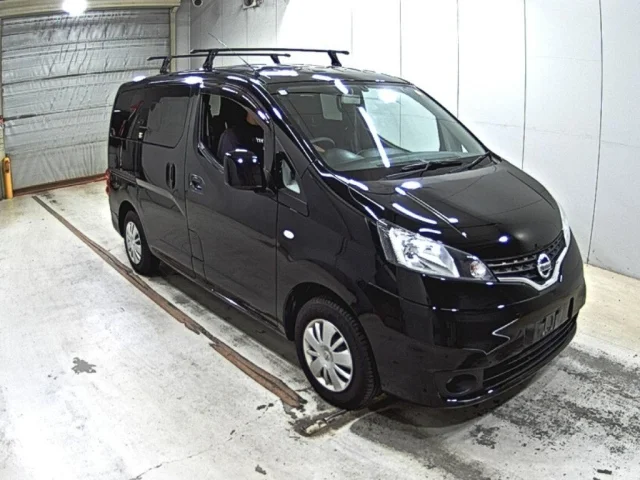 Nissan NV200 — фото 1