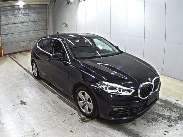 BMW 1-Series — фото 1