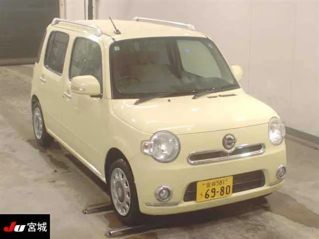 Daihatsu MIRA