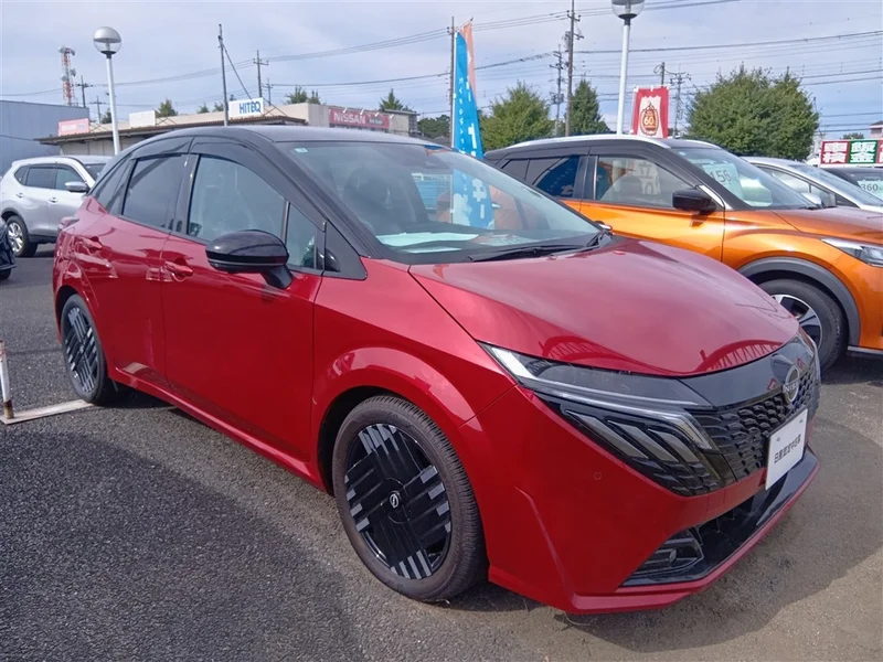 Nissan AURA — фото 1