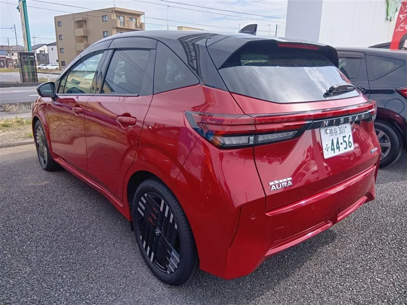 Nissan AURA — фото 2