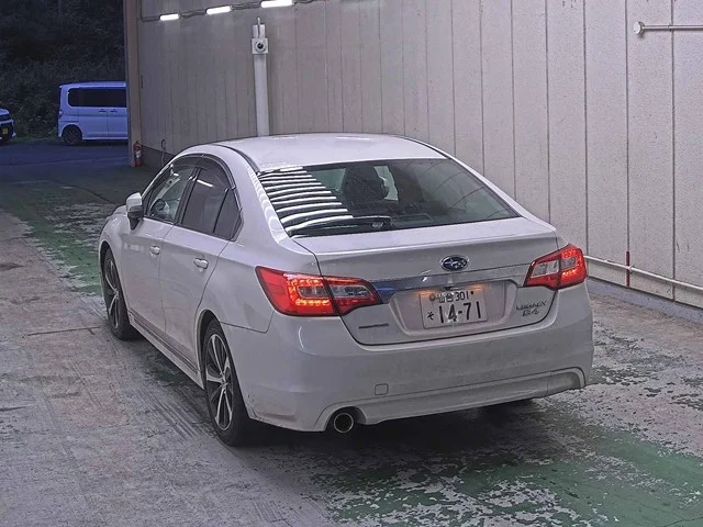 Subaru LEGACY B4 — фото 2