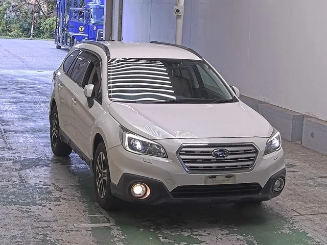Subaru LEGACY OUTBACK — фото 1