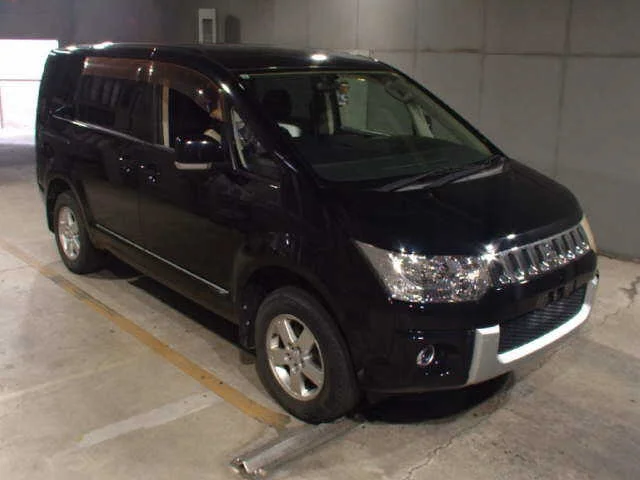 Mitsubishi DELICA D5