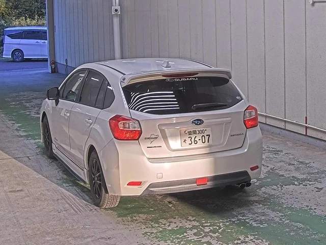 Subaru IMPREZA — фото 2