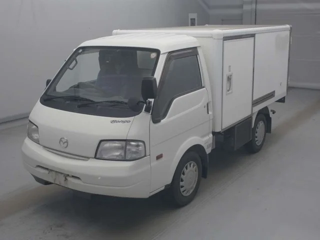 Mazda BONGO — фото 1