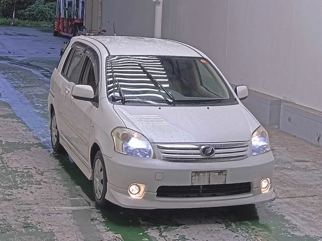 Toyota RAUM