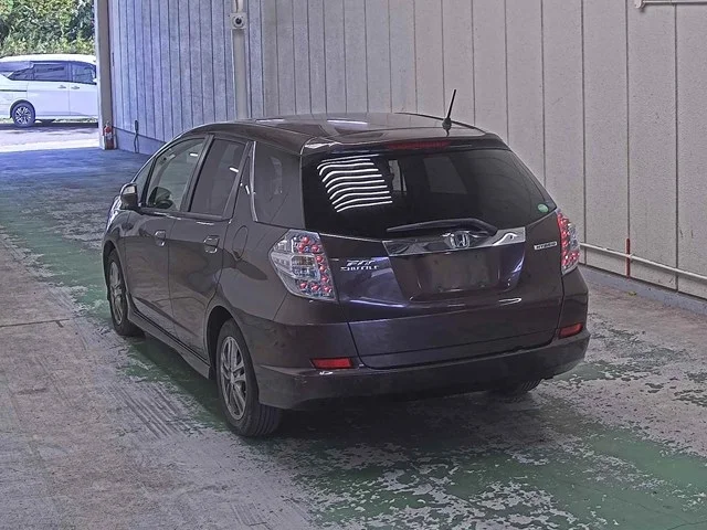 Honda FIT SHUTTLE — фото 2
