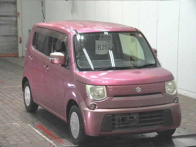 Suzuki MRWAGON