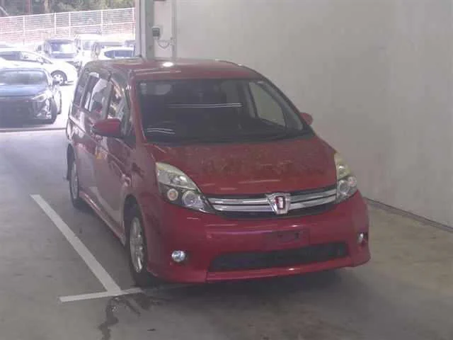 Toyota ISIS