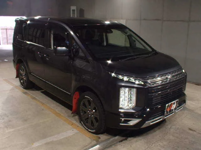 Mitsubishi DELICA D5