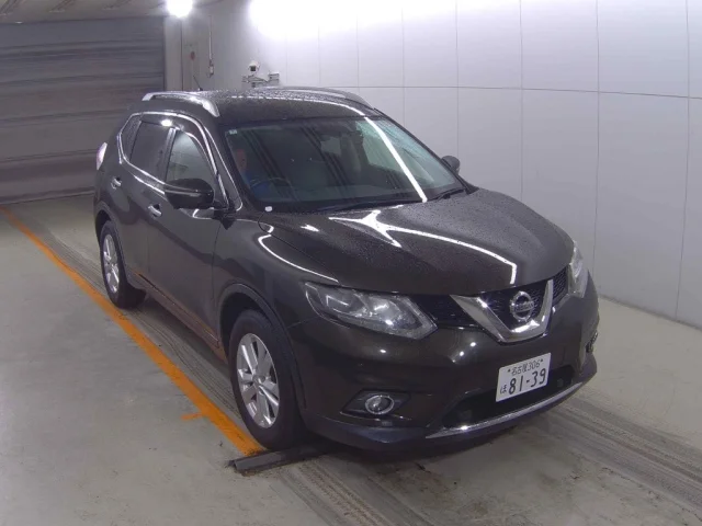 Nissan X-TRAIL