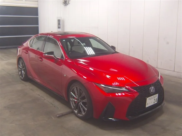 Lexus IS
