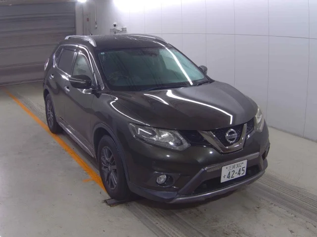 Nissan X-TRAIL