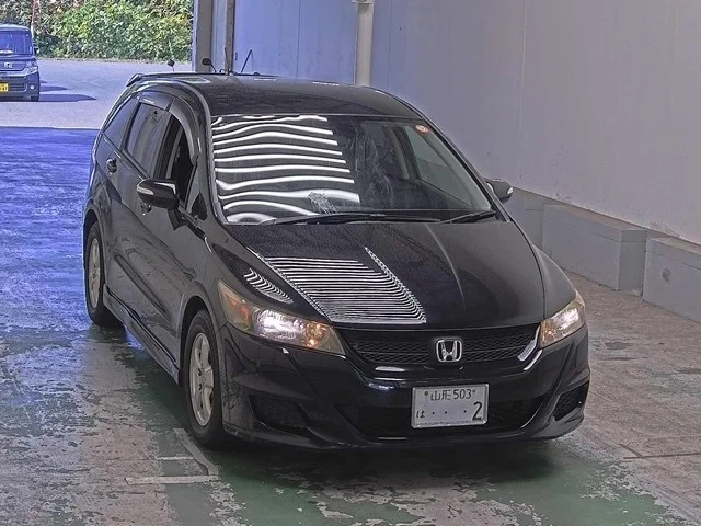 Honda STREAM — фото 1