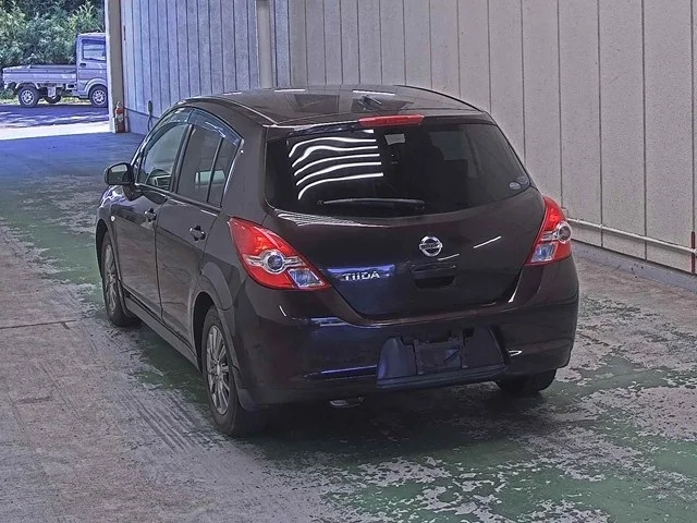 Nissan TIIDA — фото 2