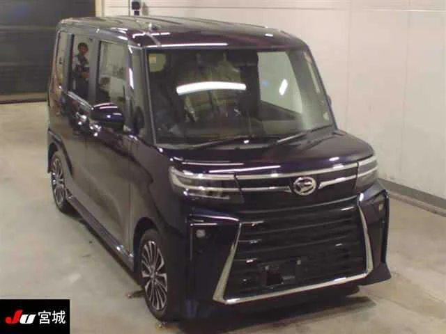 Daihatsu TANTO — фото 1