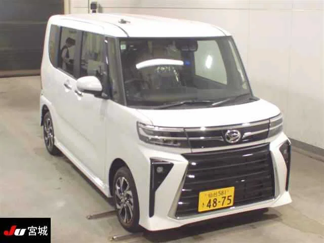 Daihatsu TANTO — фото 1